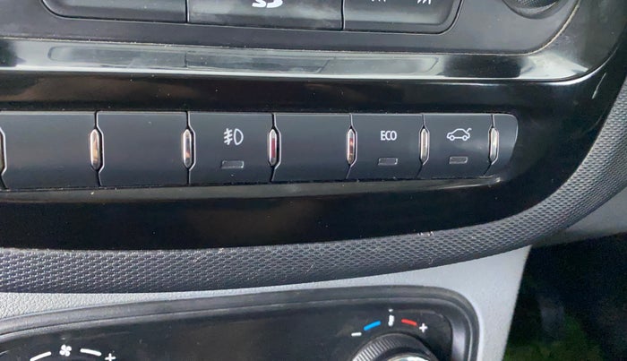 2017 Tata TIGOR XZ (O) PETROL, Petrol, Manual, 41,533 km, Lock system - Boot door not opening through lever