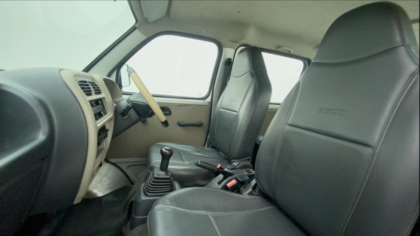 2010 Maruti Eeco 5 STR WITH A/C+HTR, Petrol, Manual, 57,235 km, Right Side Front Door Cabin
