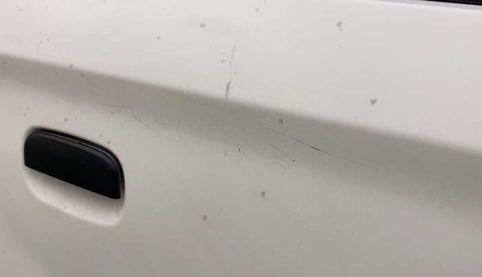 2016 Maruti Alto K10 VXI, Petrol, Manual, 51,825 km, Right rear door - Minor scratches