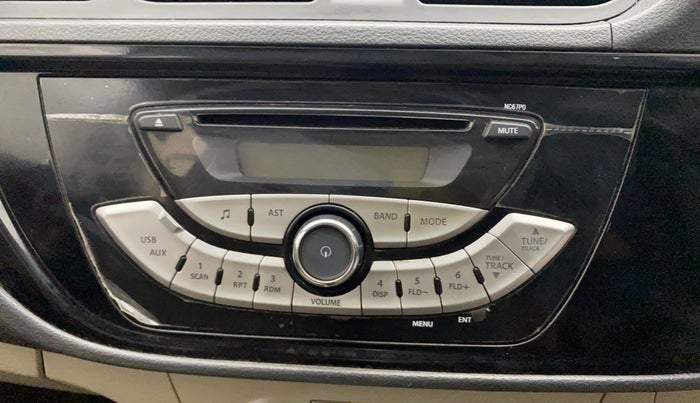 2016 Maruti Alto K10 VXI, Petrol, Manual, 51,825 km, Infotainment system - Button has minor damage