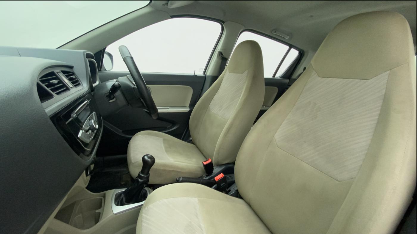 2016 Maruti Alto K10 VXI, Petrol, Manual, 51,825 km, Right Side Front Door Cabin