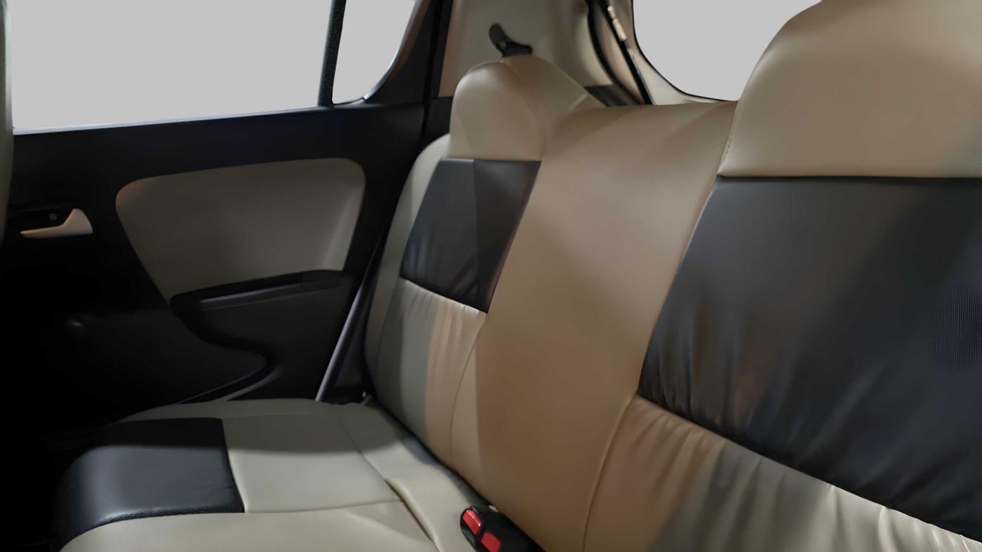 2022 Maruti Alto LXI OPT CNG, CNG, Manual, 34,609 km, Right Side Rear Door Cabin