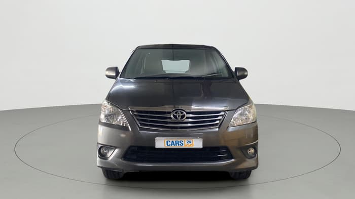 2012 Toyota Innova 2.5 VX 7 STR, Diesel, Manual, 97,355 km, Front