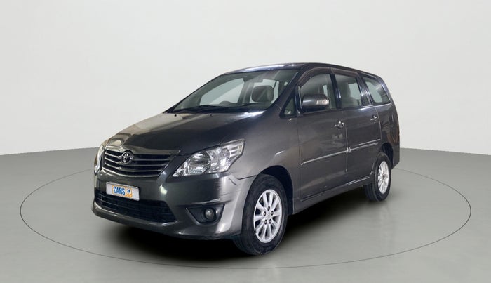 2012 Toyota Innova 2.5 VX 7 STR, Diesel, Manual, 97,355 km, Left Front Diagonal