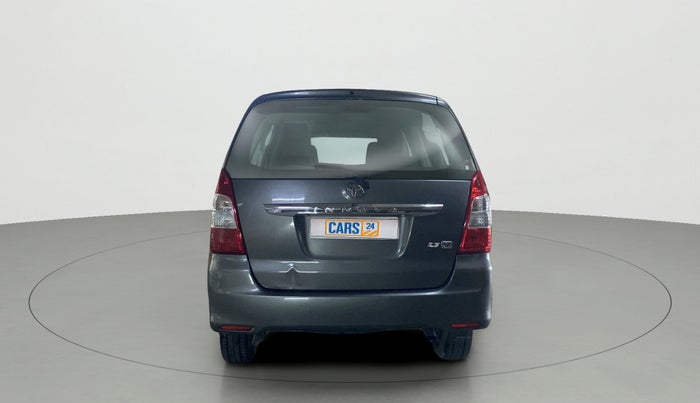 2012 Toyota Innova 2.5 VX 7 STR, Diesel, Manual, 97,355 km, Back/Rear