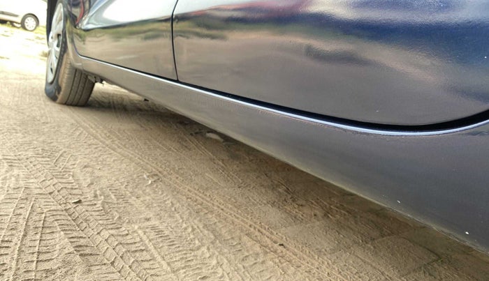 2019 Maruti Swift VXI, Petrol, Manual, 40,535 km, Left running board - Slightly dented