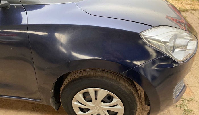 2019 Maruti Swift VXI, Petrol, Manual, 40,535 km, Right fender - Slightly dented