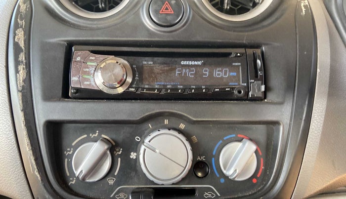 2015 Datsun Go T, Petrol, Manual, 68,387 km, Infotainment system - Front speakers missing / not working