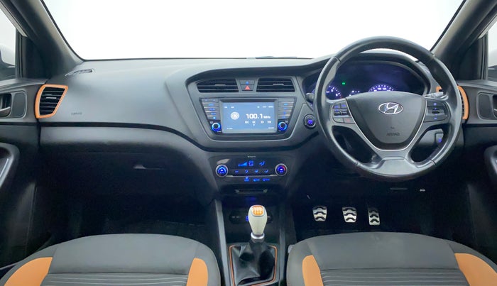 2017 Hyundai i20 Active 1.2 SX, Petrol, Manual, 61,739 km, Dashboard