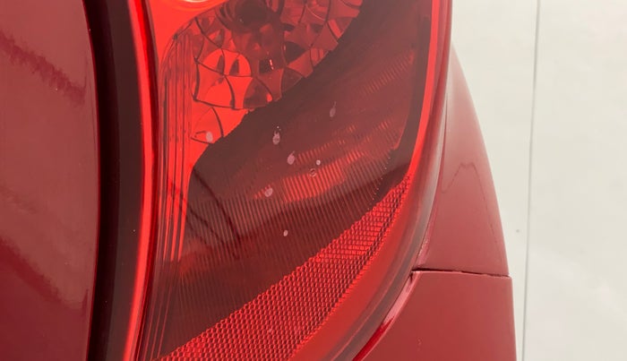 2016 Hyundai Eon ERA +, Petrol, Manual, 59,310 km, Right tail light - Minor scratches