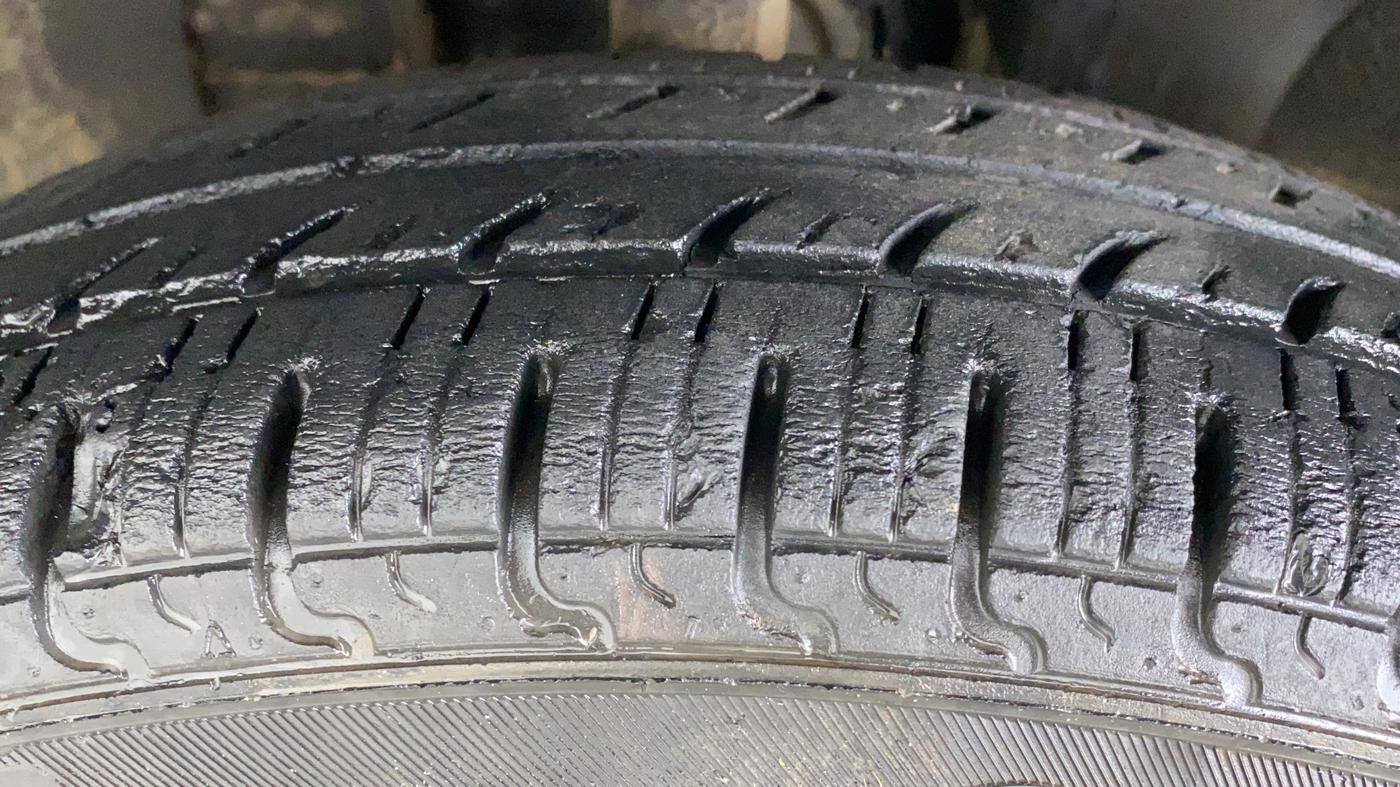 2019 Renault Kwid RXT 1.0 (O), Petrol, Manual, 37,390 km, Left Front Tyre Tread