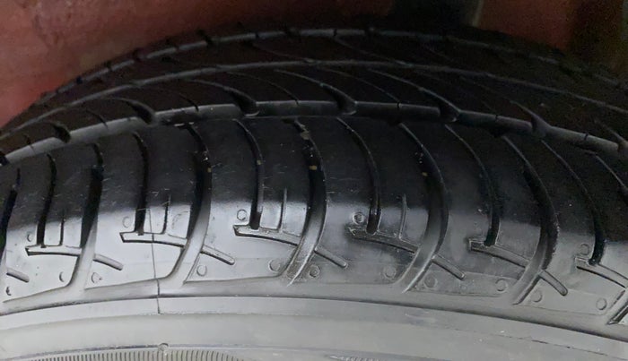 2019 Maruti Celerio VXI, Petrol, Manual, 14,191 km, Left Rear Tyre Tread