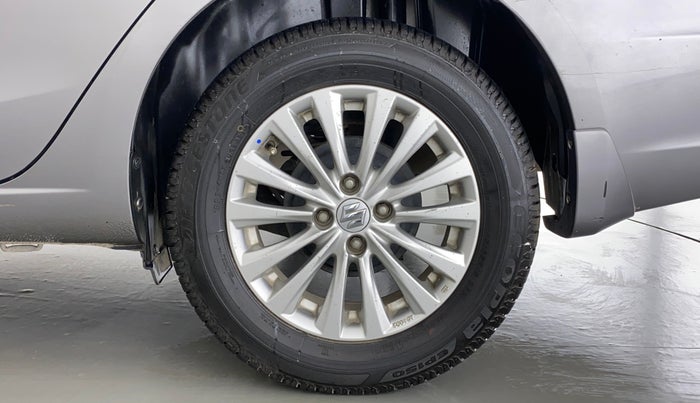 2015 Maruti Ciaz ZXI, Petrol, Manual, 59,993 km, Left Rear Wheel