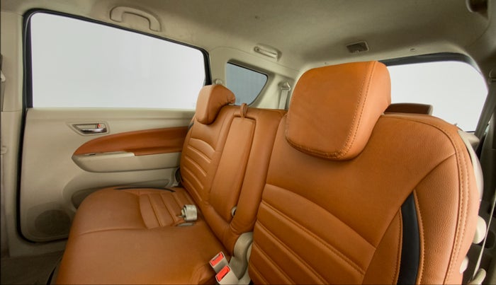 2014 Maruti Ertiga VXI, Petrol, Manual, 30,839 km, Right Side Rear Door Cabin