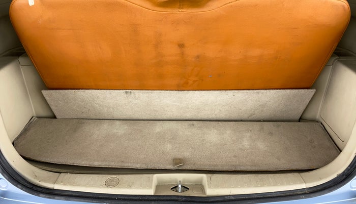 2014 Maruti Ertiga VXI, Petrol, Manual, 30,839 km, Boot Inside