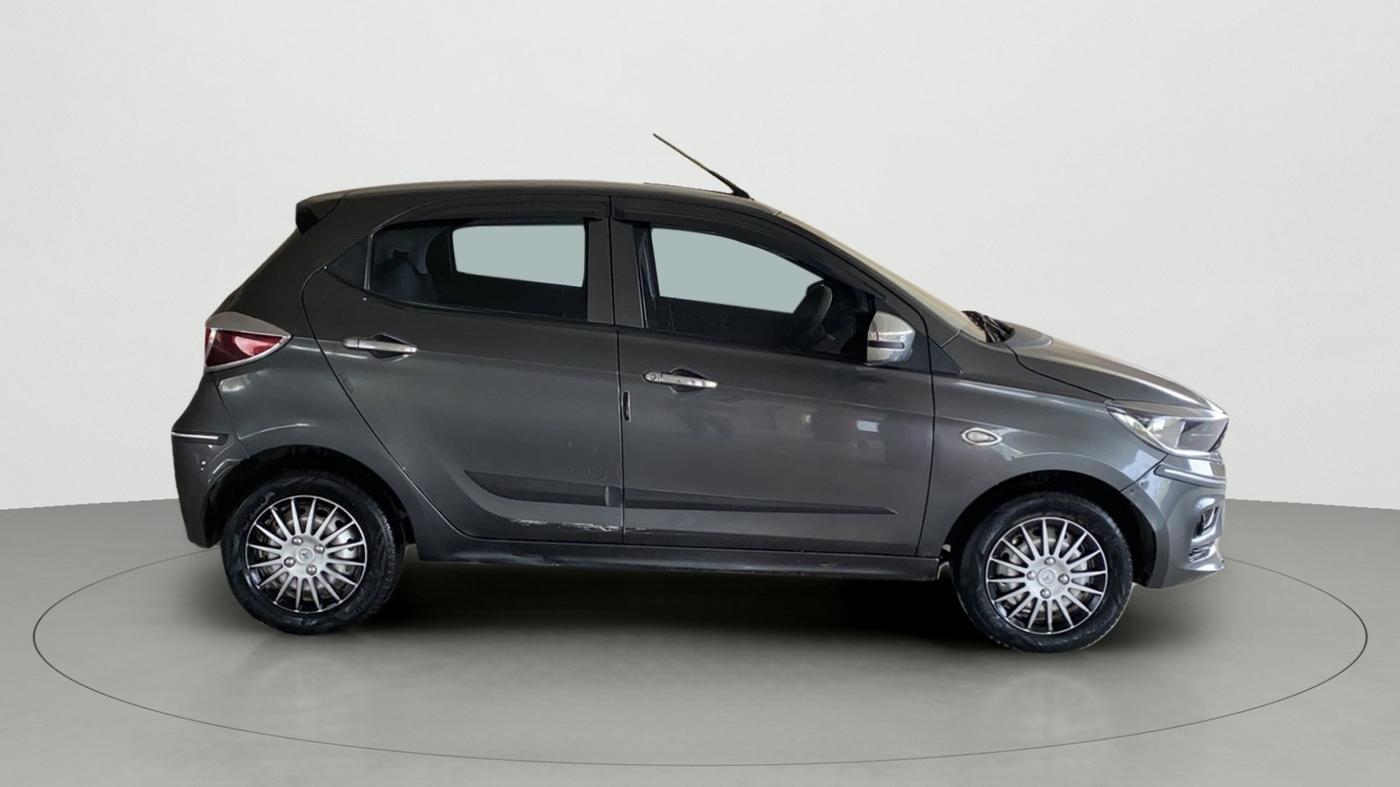 2020 Tata Tiago XE PETROL, Petrol, Manual, 29,600 km, Right Side View