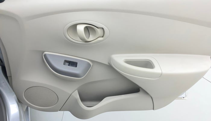 2015 Datsun Go Plus T, Petrol, Manual, 30,191 km, Driver Side Door Panels Control