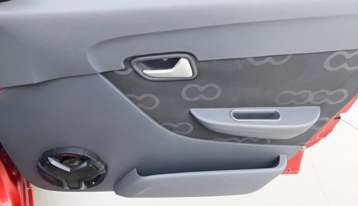 2015 Maruti Alto 800 LXI, Petrol, Manual, 61,197 km, Driver Side Door Panels Control