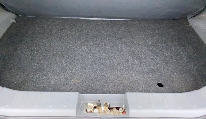 2015 Maruti Alto 800 LXI, Petrol, Manual, 61,197 km, Boot Inside