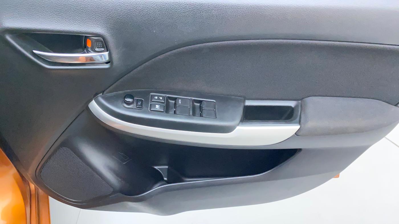 2017 Maruti Baleno DELTA PETROL 1.2, Petrol, Manual, 57,272 km, Driver Side Door Panels Control