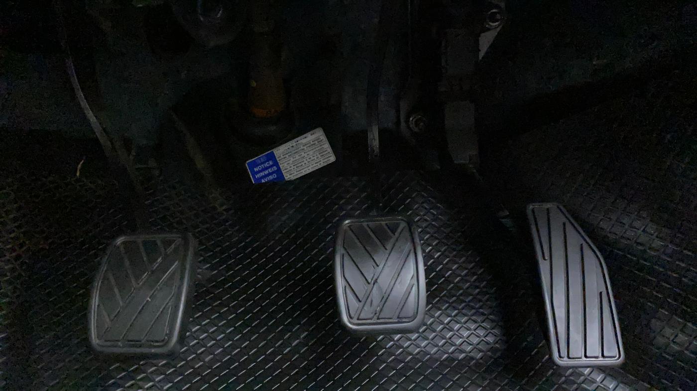 2017 Maruti Baleno DELTA PETROL 1.2, Petrol, Manual, 57,272 km, Pedals