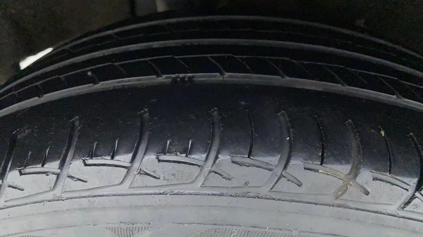 2017 Maruti Baleno DELTA PETROL 1.2, Petrol, Manual, 57,272 km, Right Rear Tyre Tread