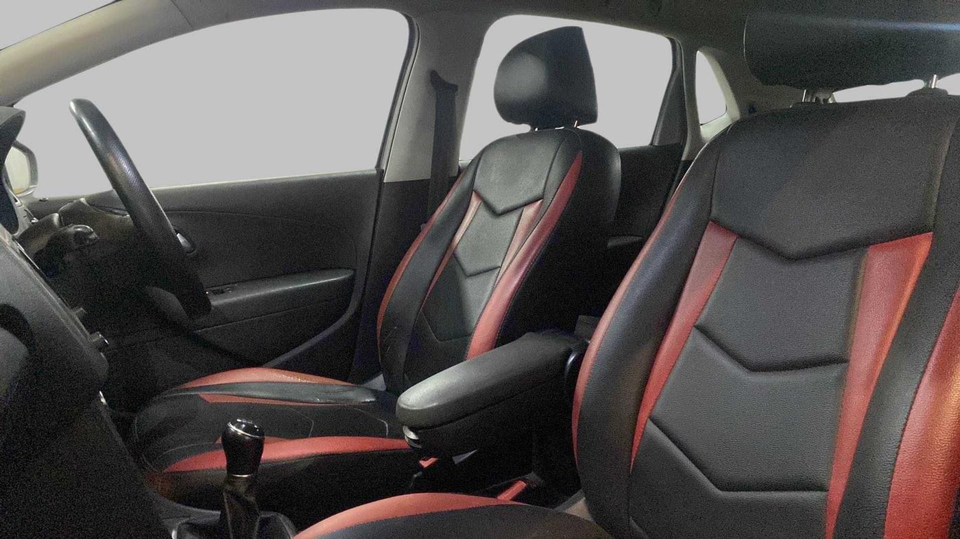 2019 Volkswagen Polo HIGHLINE PLUS 1.0, Petrol, Manual, 37,749 km, Right Side Front Door Cabin