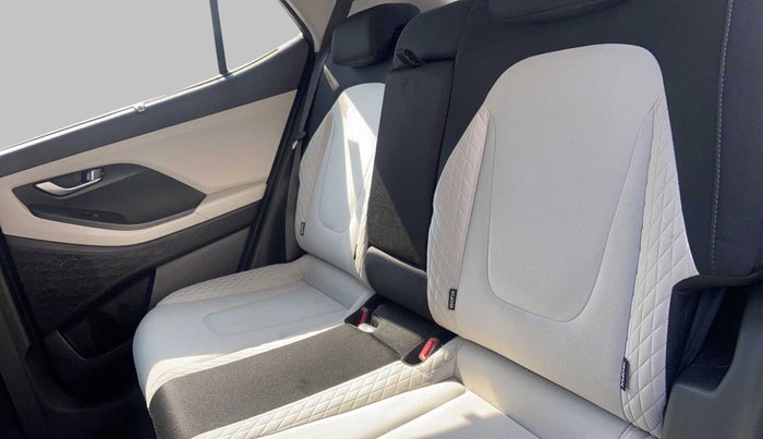 2020 Hyundai Creta SX 1.5 PETROL, Petrol, Manual, 15,905 km, Right Side Rear Door Cabin