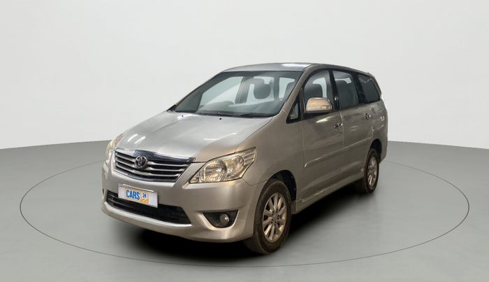 2012 Toyota Innova 2.5 VX 7 STR, Diesel, Manual, 80,838 km, Left Front Diagonal