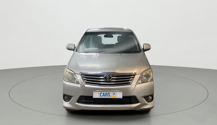 2012 Toyota Innova 2.5 VX 7 STR, Diesel, Manual, 80,838 km, Front