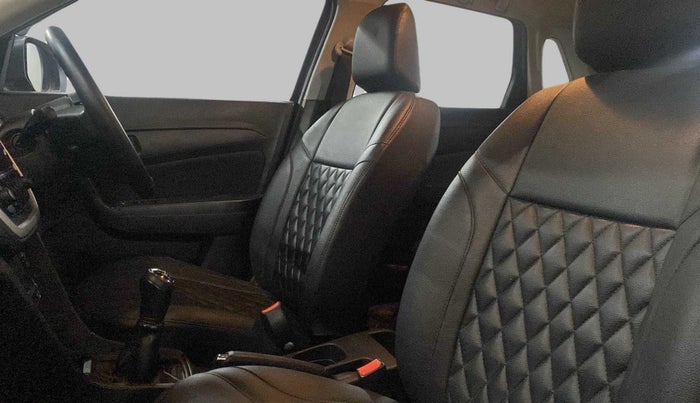 2020 Maruti Vitara Brezza VXI, Petrol, Manual, 40,528 km, Right Side Front Door Cabin