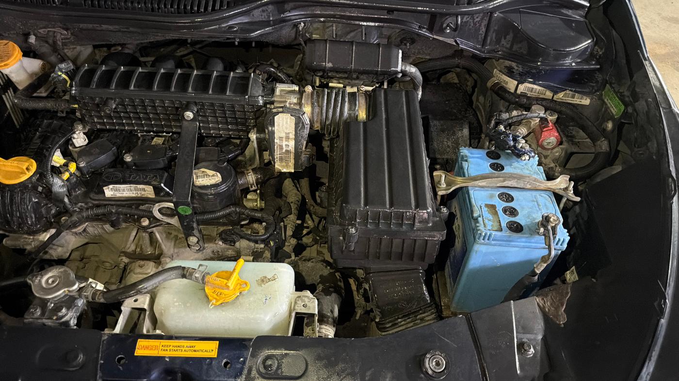 2023 Tata ALTROZ XZ CNG, CNG, Manual, 56,900 km, Engine View - Left