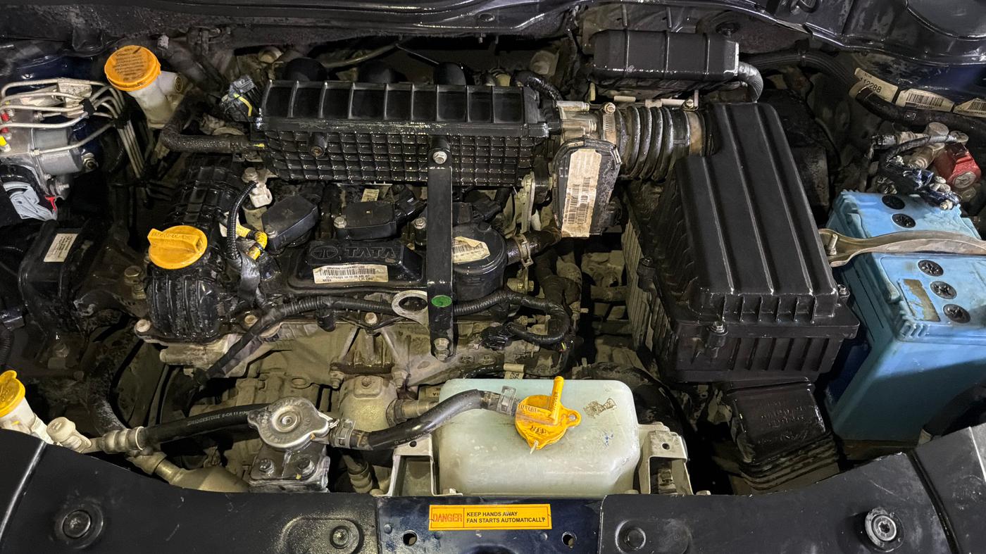 2023 Tata ALTROZ XZ CNG, CNG, Manual, 56,900 km, Engine View