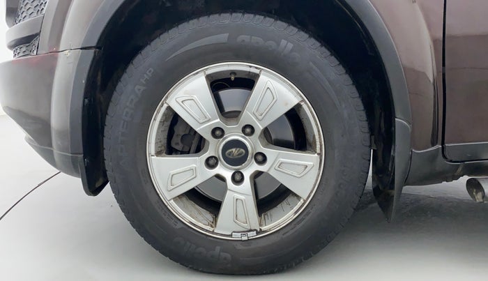 2014 Mahindra XUV500 W8, Diesel, Manual, 86,735 km, Left Front Wheel