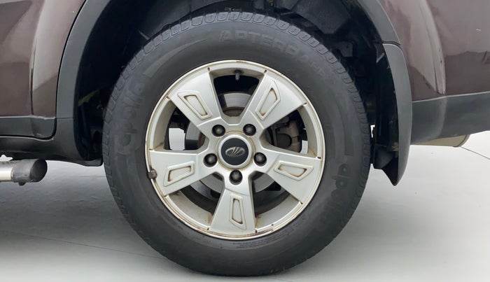 2014 Mahindra XUV500 W8, Diesel, Manual, 86,735 km, Left Rear Wheel