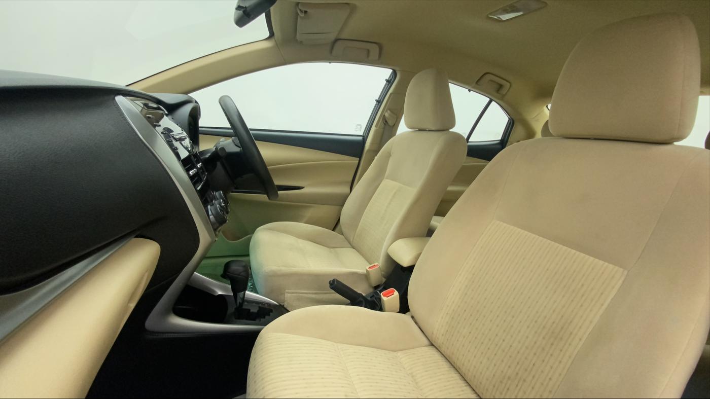 2018 Toyota YARIS J CVT, Petrol, Automatic, 53,830 km, Right Side Front Door Cabin