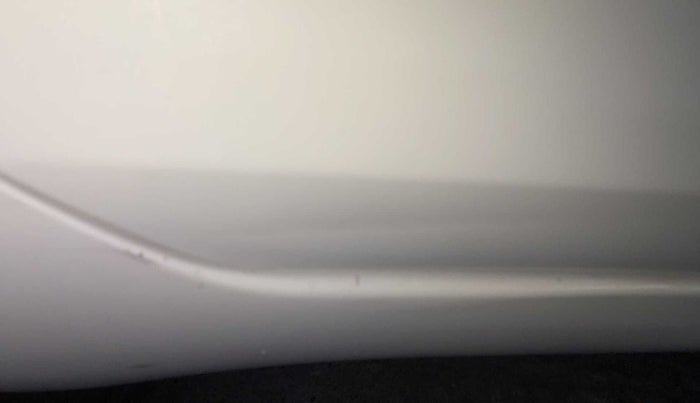 2014 Maruti Swift Dzire VDI, Diesel, Manual, 56,357 km, Right rear door - Slightly rusted