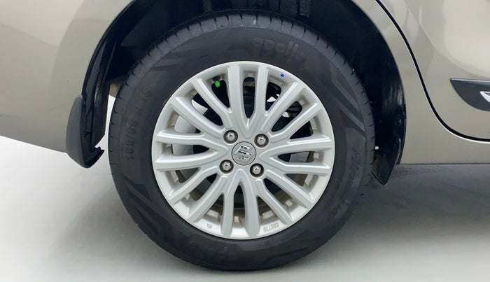 2022 Maruti Dzire ZXI CNG, CNG, Manual, 22,396 km, Right Rear Wheel