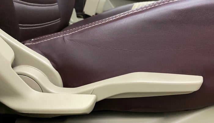 2022 Maruti Dzire ZXI CNG, CNG, Manual, 22,396 km, Driver Side Adjustment Panel