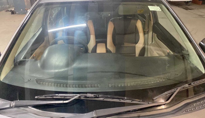 2016 Maruti Ciaz ZDI SHVS, Diesel, Manual, 64,998 km, Front windshield - Wiper nozzle not functional