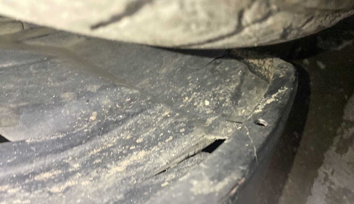 2016 Maruti Ciaz ZDI SHVS, Diesel, Manual, 64,998 km, Left fender - Lining loose