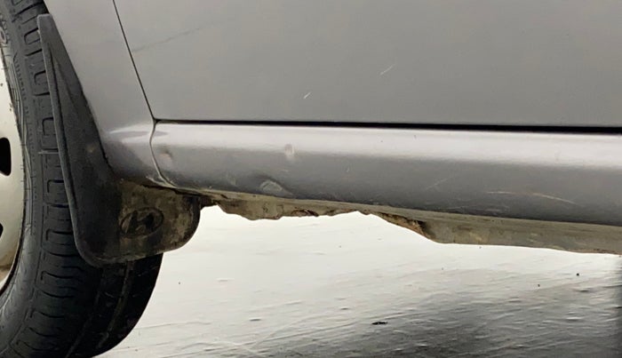 2014 Hyundai Santro Xing GL PLUS, Petrol, Manual, 57,989 km, Left running board - Slightly dented