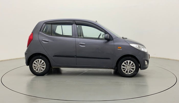 2015 Hyundai i10 SPORTZ 1.1 IRDE2, Petrol, Manual, 31,365 km, Right Side View