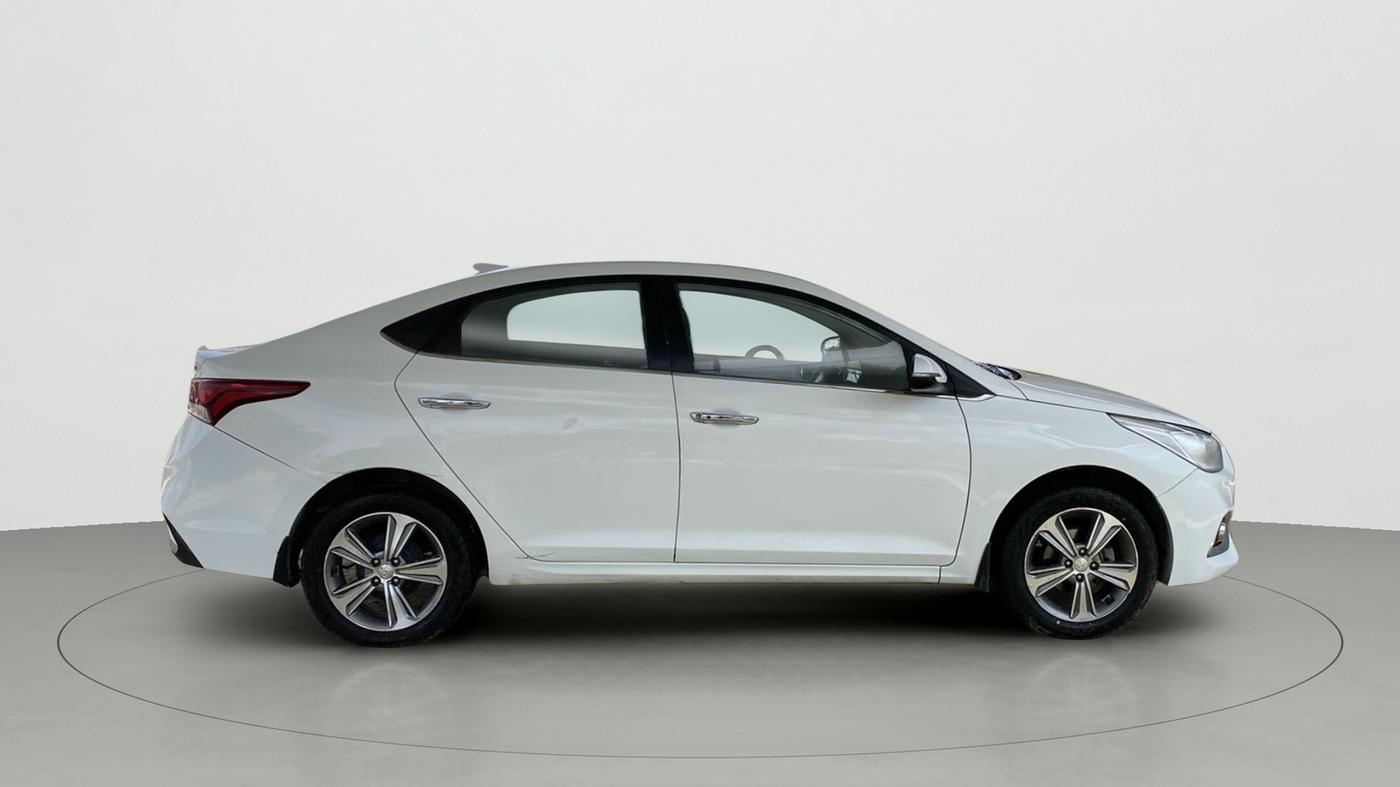 2018 Hyundai Verna 1.6 VTVT SX (O) AT, Petrol, Automatic, 41,866 km, Right Side View