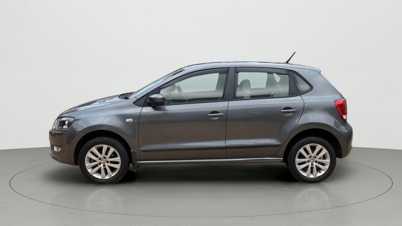 2014 Volkswagen Polo HIGHLINE1.2L, Petrol, Manual, 81,295 km, Left Side