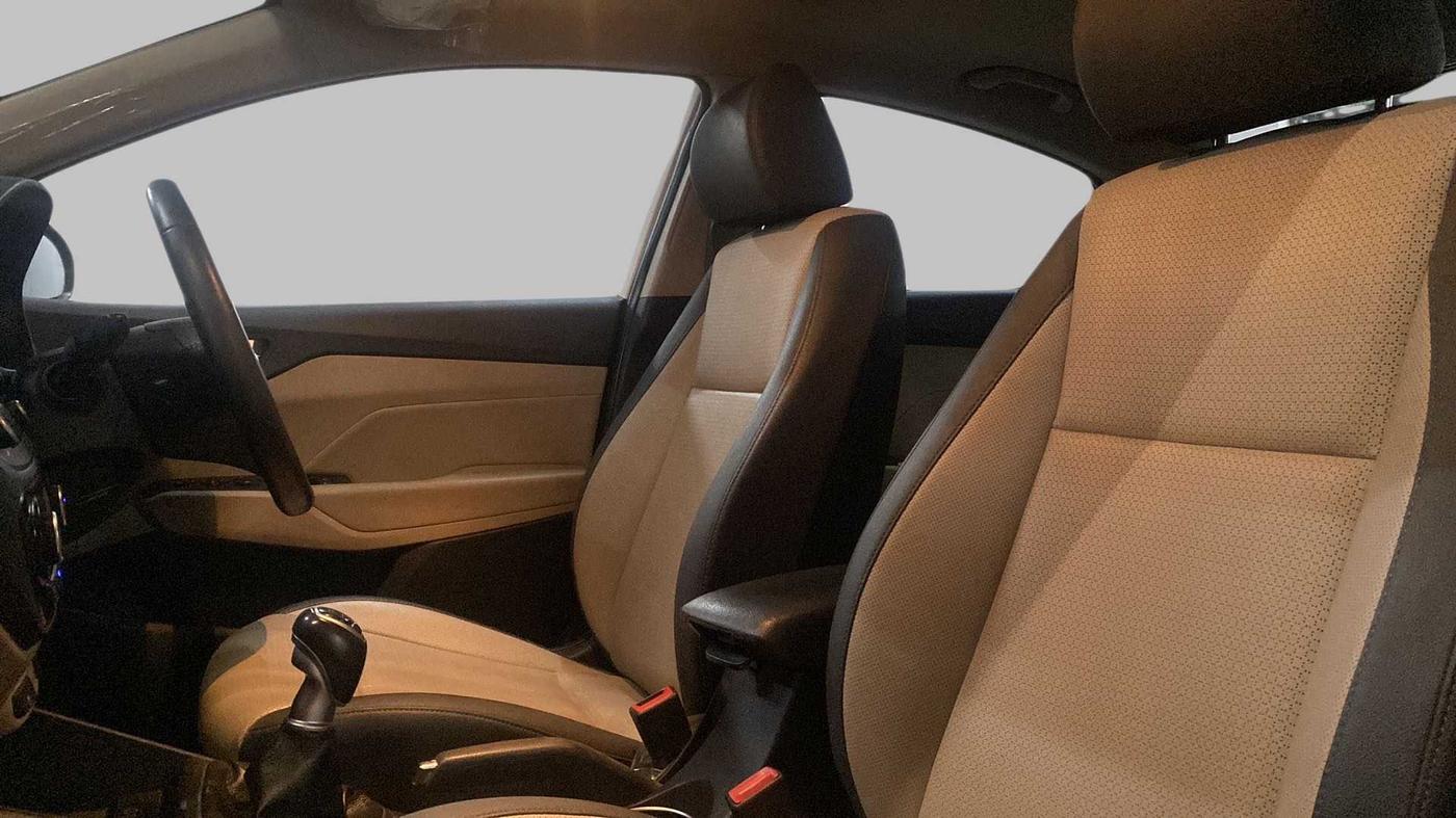 2019 Hyundai Verna 1.6 VTVT SX O, Petrol, Manual, 18,428 km, Right Side Front Door Cabin
