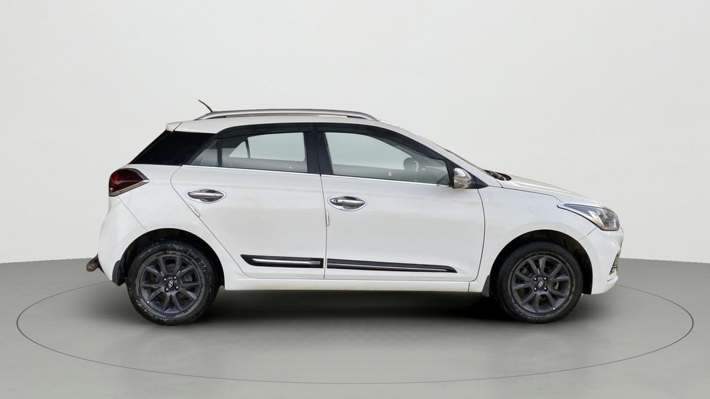 2019 Hyundai Elite i20 SPORTZ PLUS 1.2, Petrol, Manual, 27,767 km, Right Side View