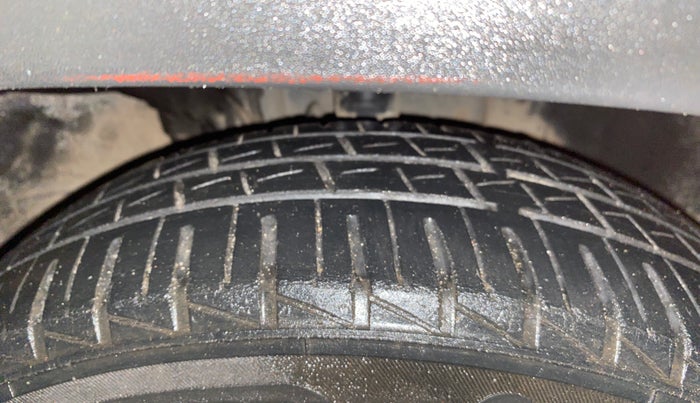 2021 Renault Kwid RXL, Petrol, Manual, 58,858 km, Right Front Tyre Tread