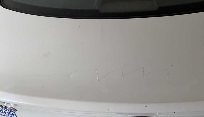 2014 Hyundai Verna FLUIDIC 1.6 CRDI SX, Diesel, Manual, 61,591 km, Dicky (Boot door) - Minor scratches
