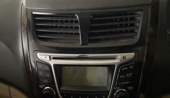 2014 Hyundai Verna FLUIDIC 1.6 CRDI SX, Diesel, Manual, 61,591 km, AC Unit - Front vent has minor damage